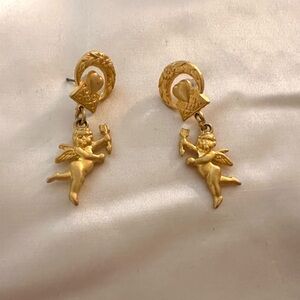 Rococo Gold Tone Cupid Heart Earrings 70’s